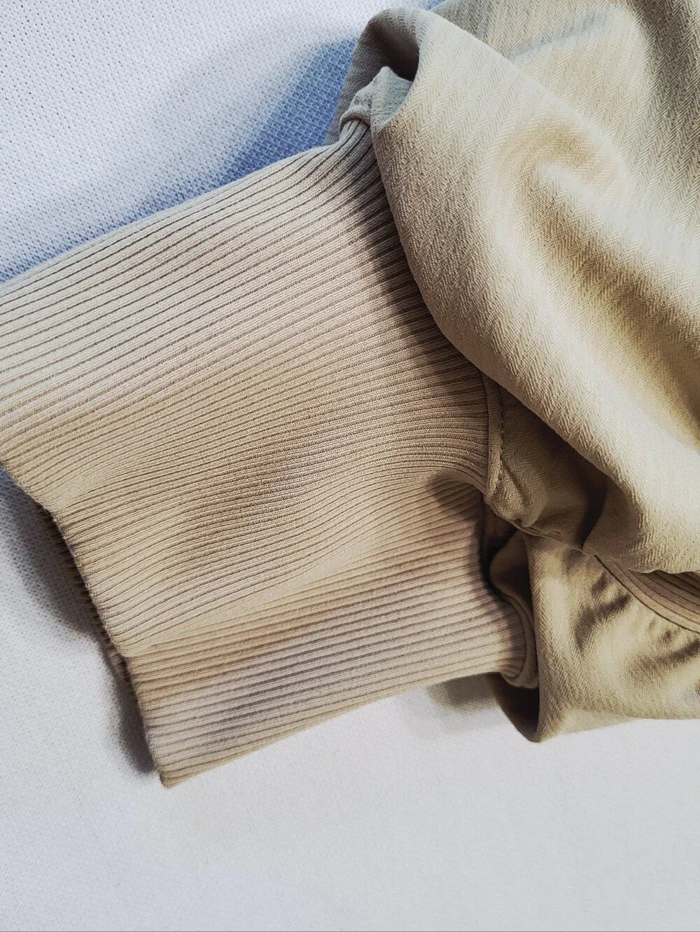 Lululemon Beyond The Studio Joggers Athleisure Tan/Cream/Khaki Women's Size 4